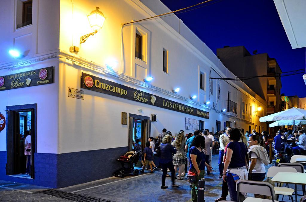 Hostal La Fonda Conil De La Frontera Zewnętrze zdjęcie