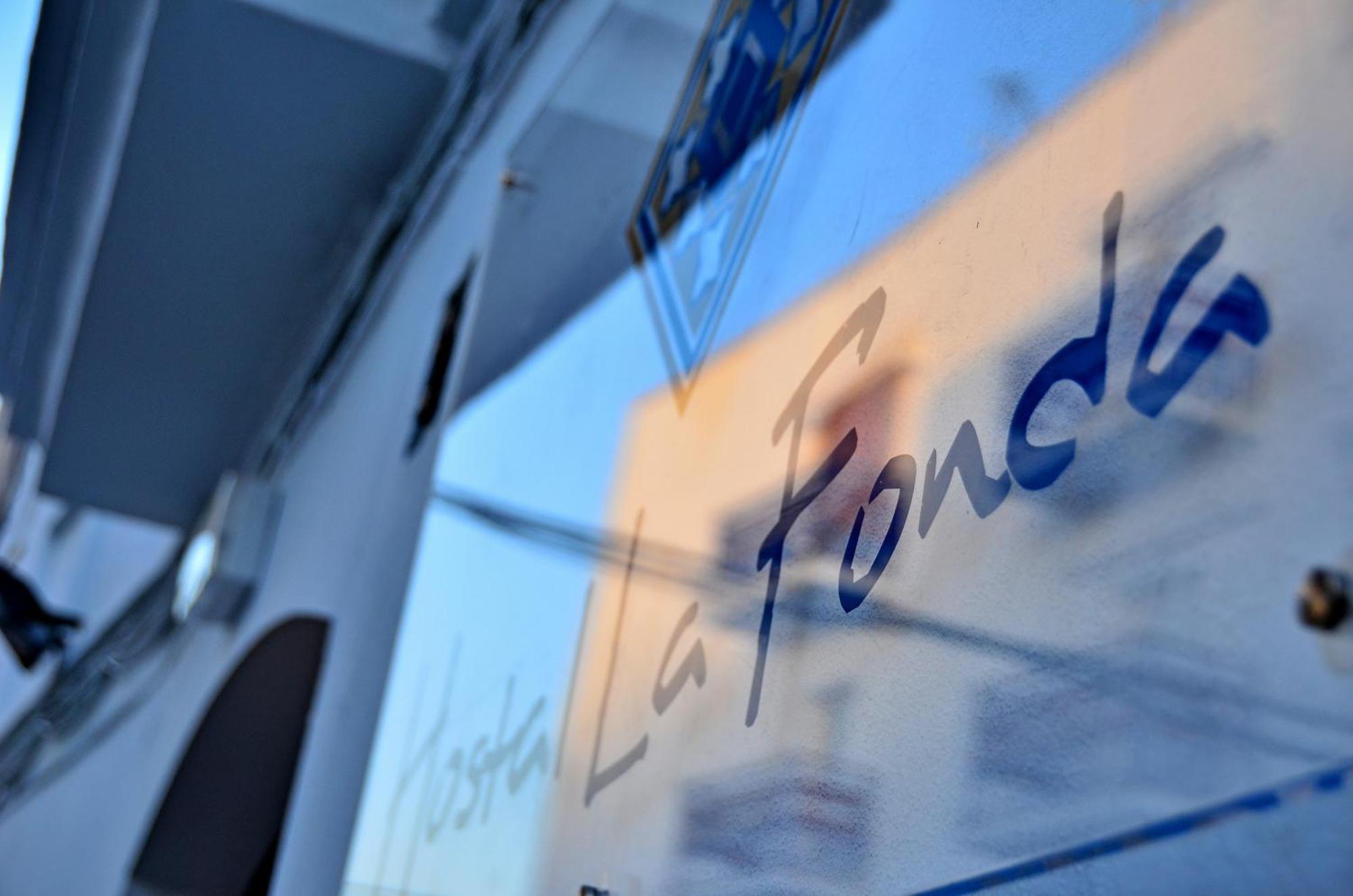 Hostal La Fonda Conil De La Frontera Zewnętrze zdjęcie
